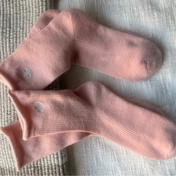 2 pairs of Alo
Socks - Picture 3 of 3